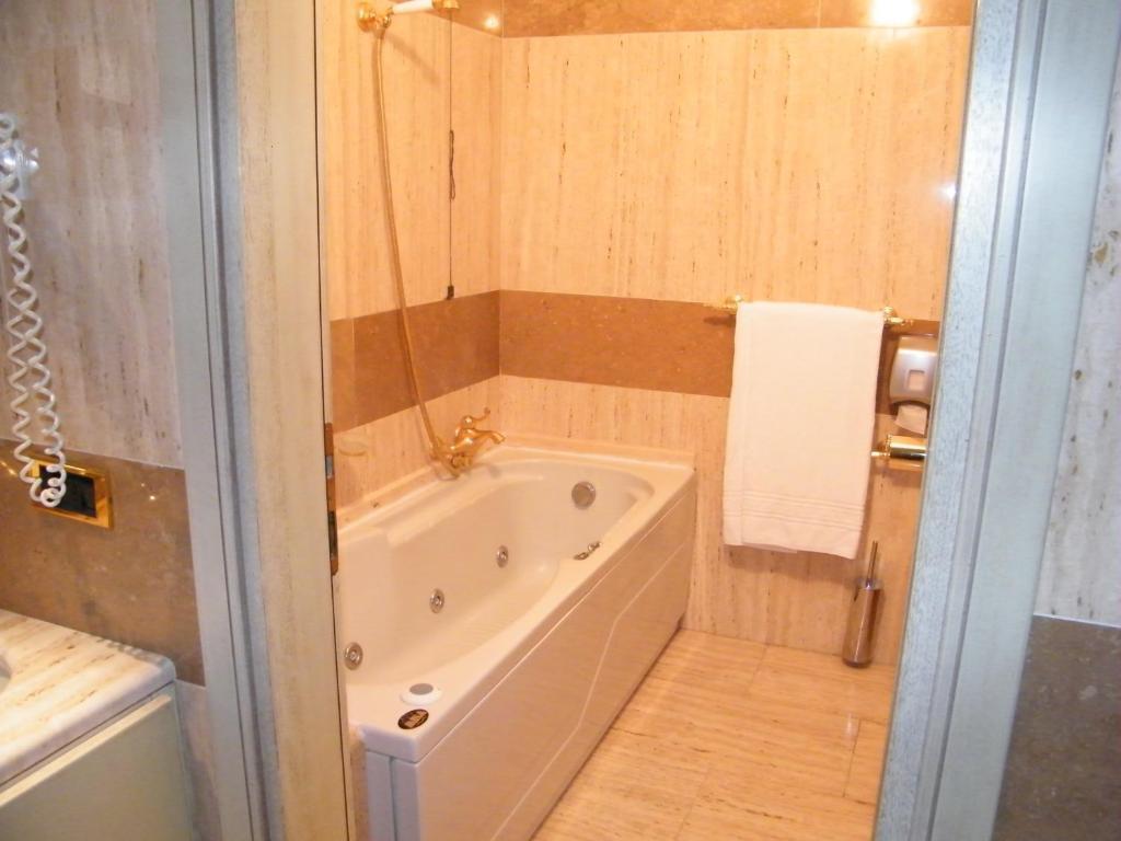 hotel image 13