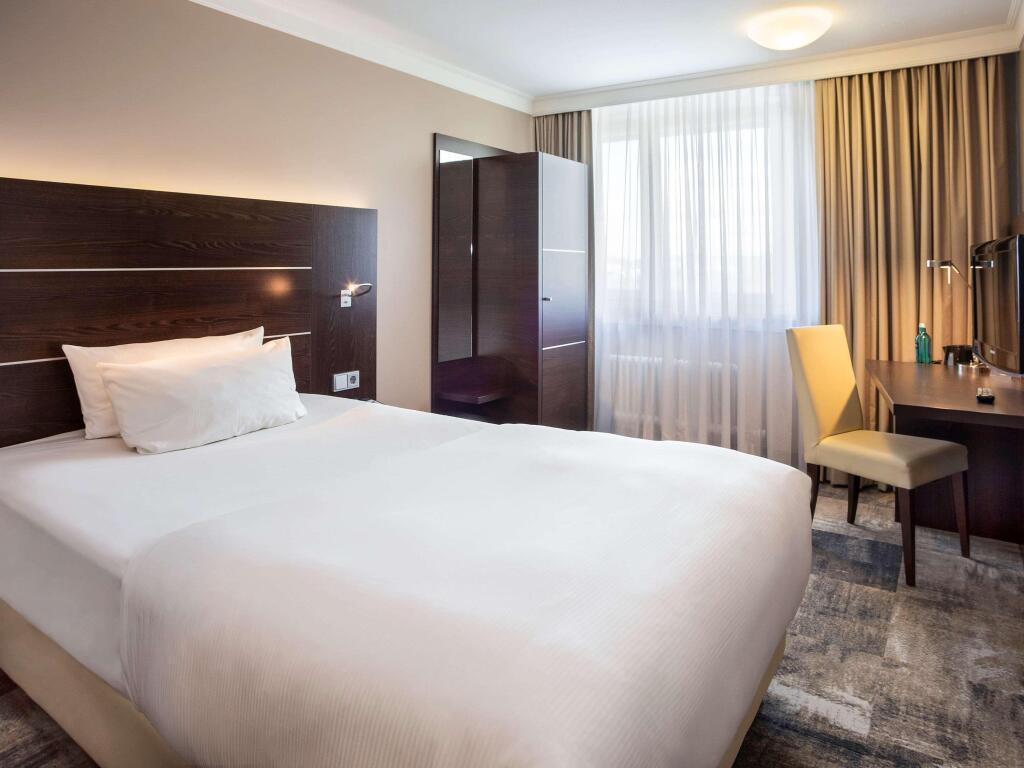 hotel image 16