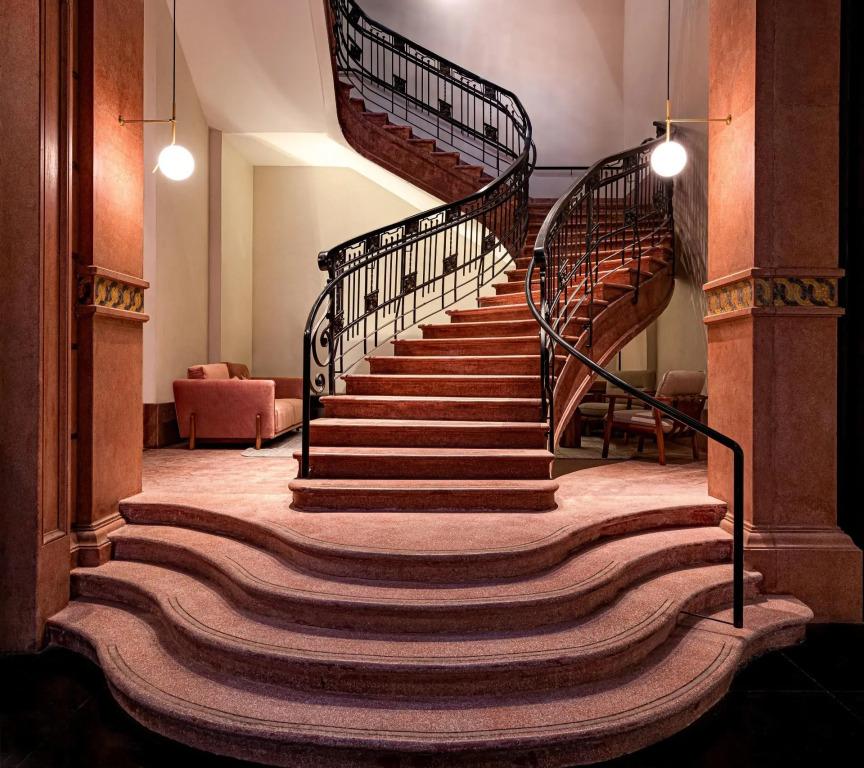 hotel image 16