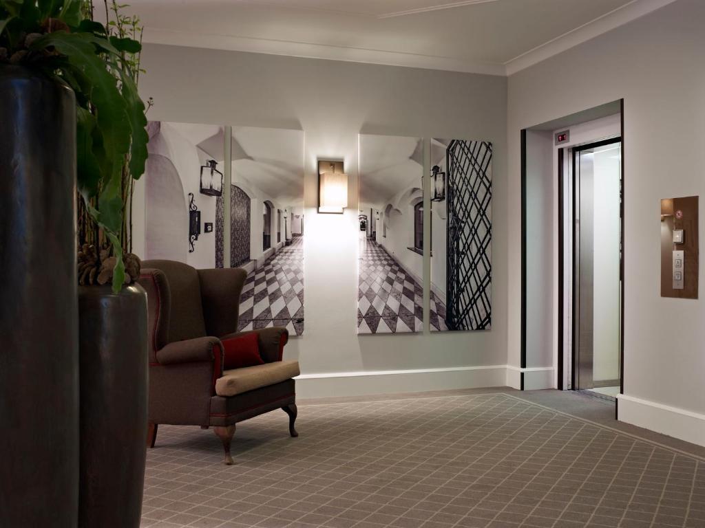 hotel image 10