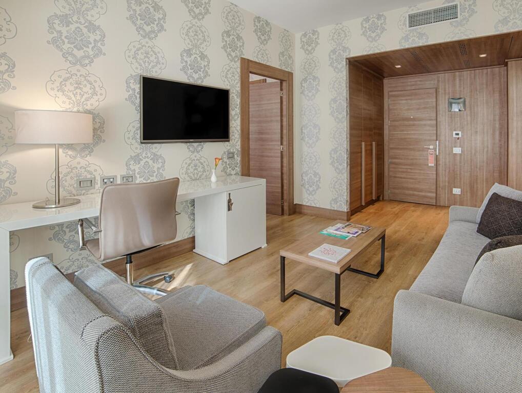 hotel image 11