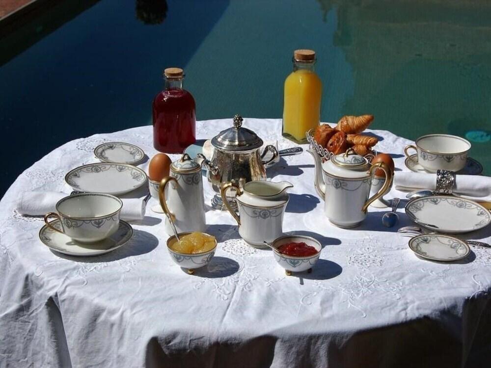 hotel image 13