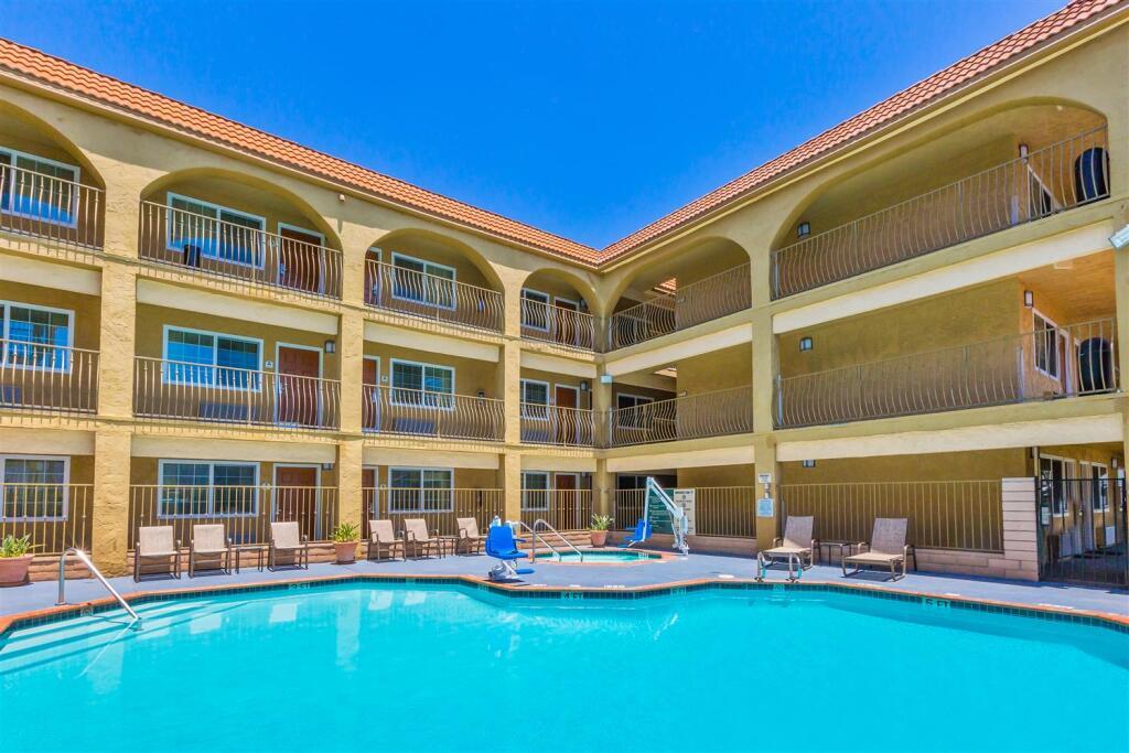 hotel image 8