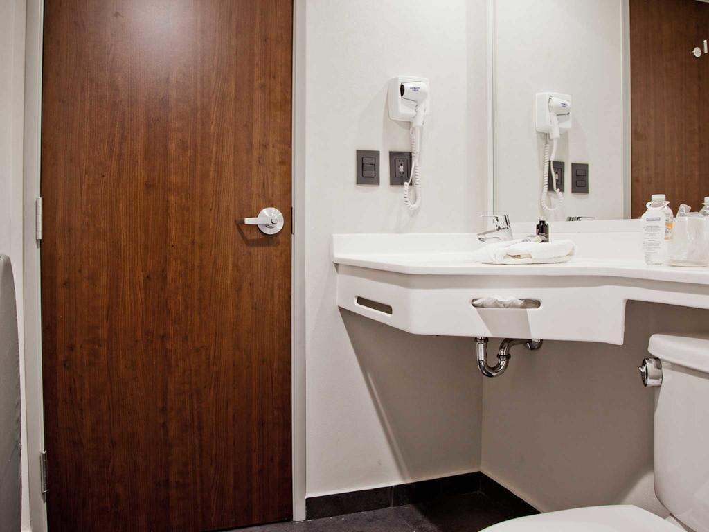 hotel image 13