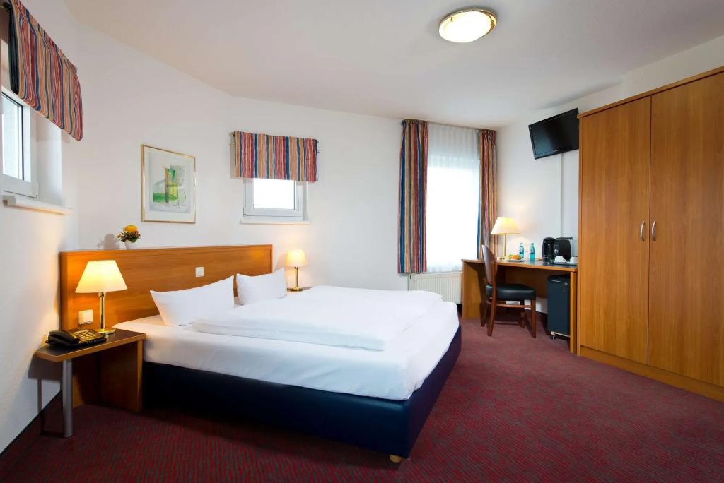 hotel image 16
