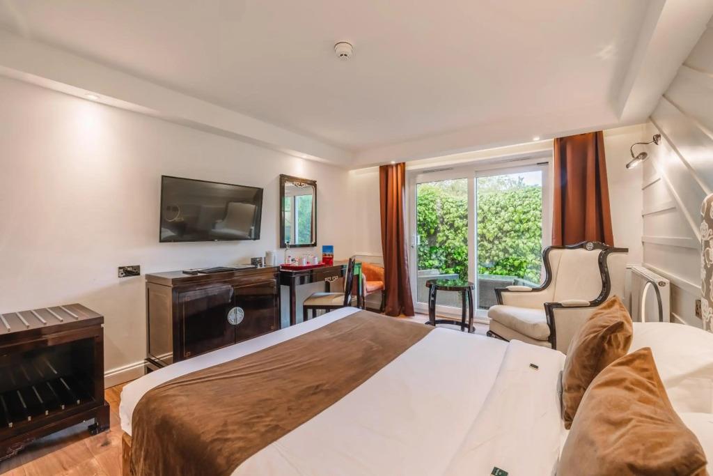 hotel image 10
