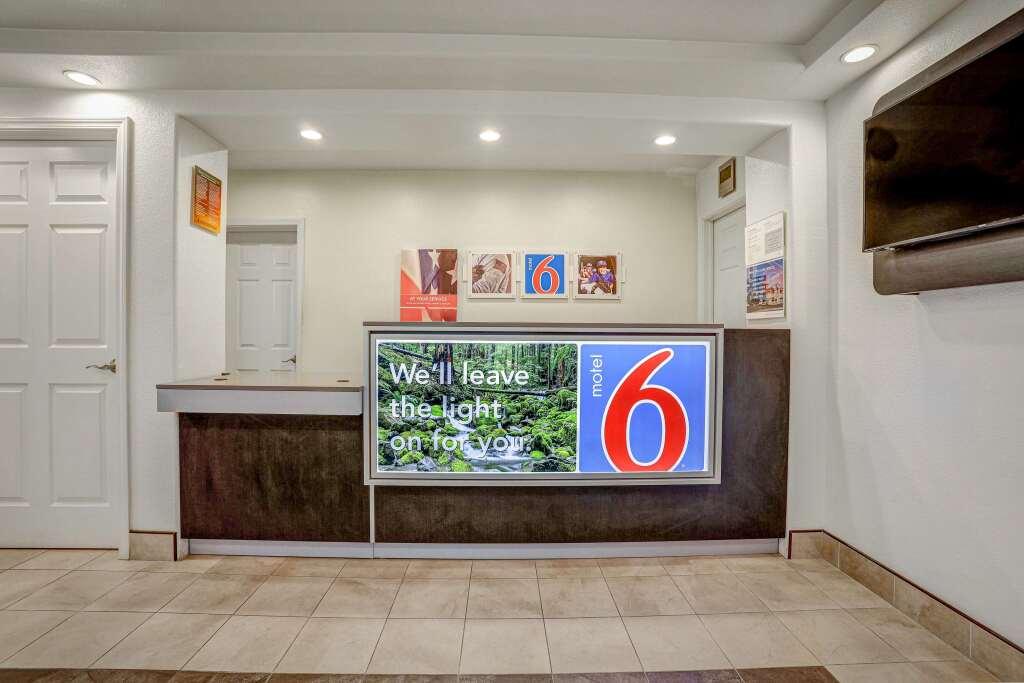 hotel image 10