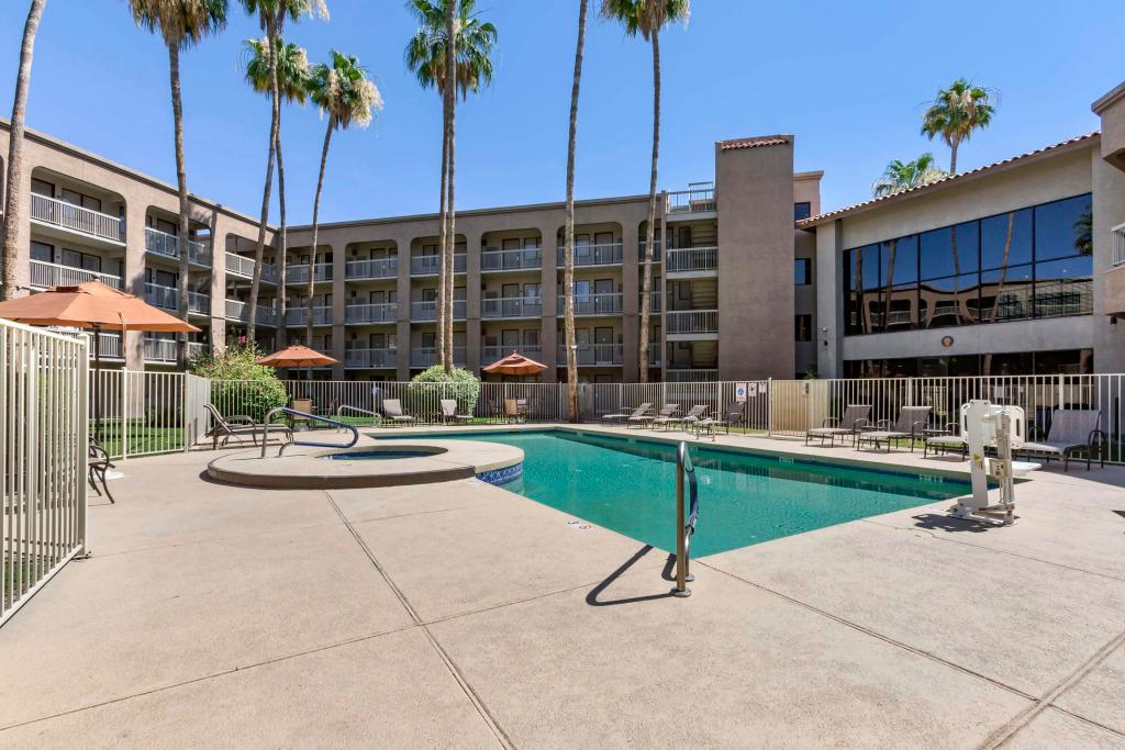 hotel image 10
