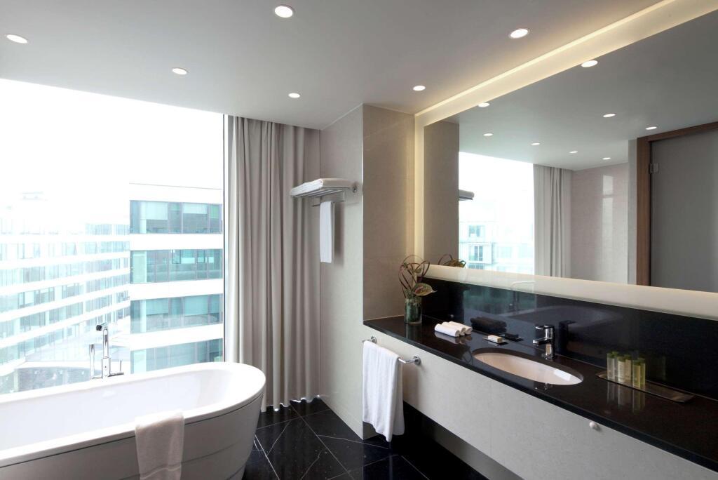 hotel image 13