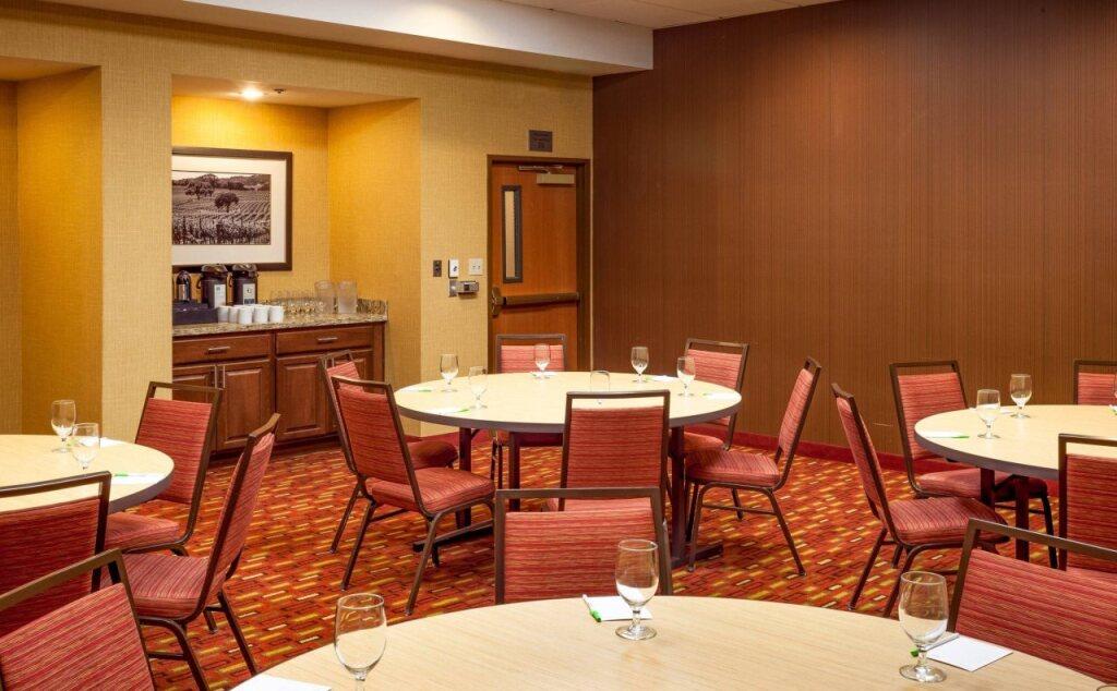 hotel image 895