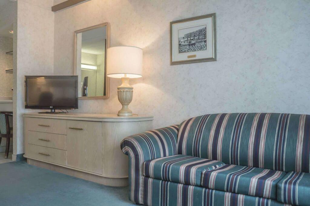 hotel image 10