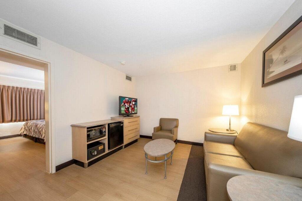 hotel image 13