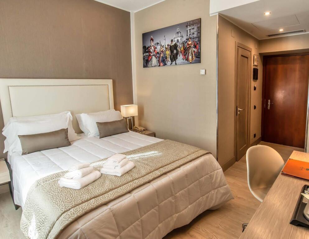 hotel image 16