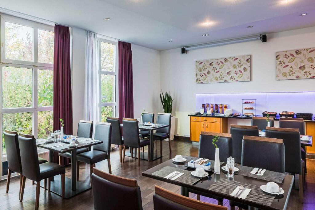 hotel image 10