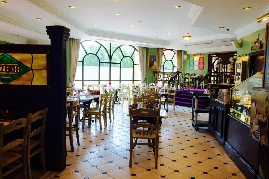 hotel image 11