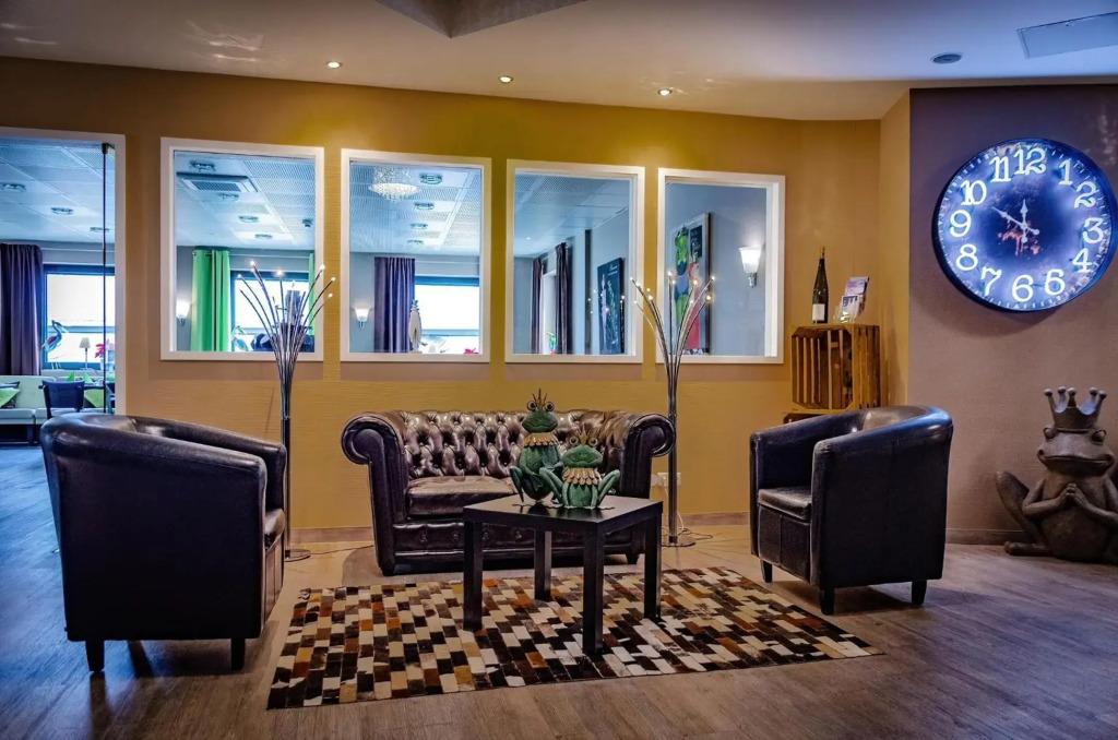 hotel image 10