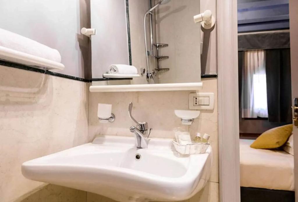hotel image 24