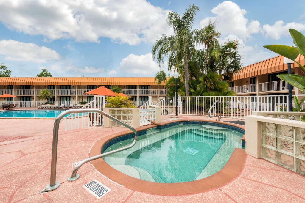 hotel image 16