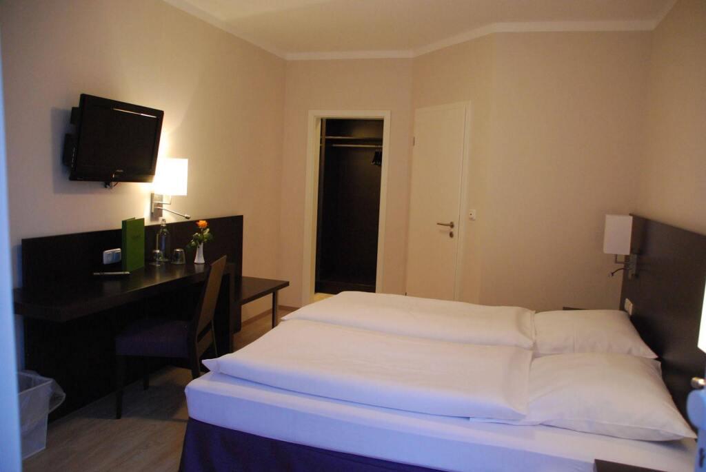 hotel image 10