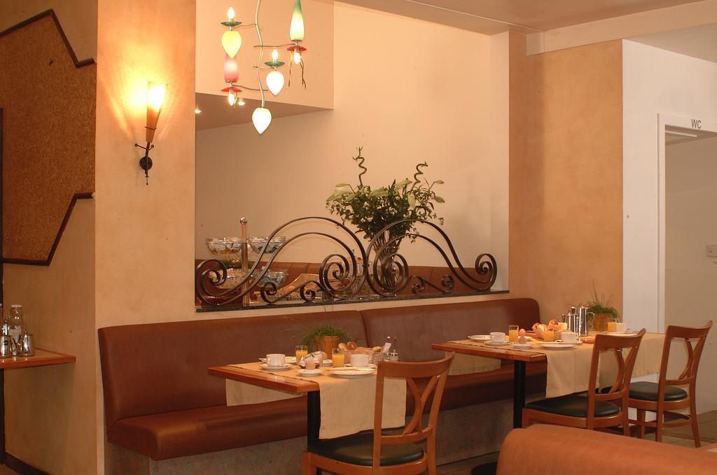hotel image 10