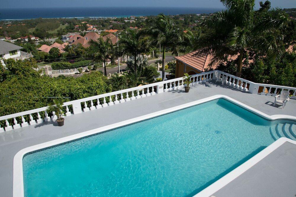 hotel image 16