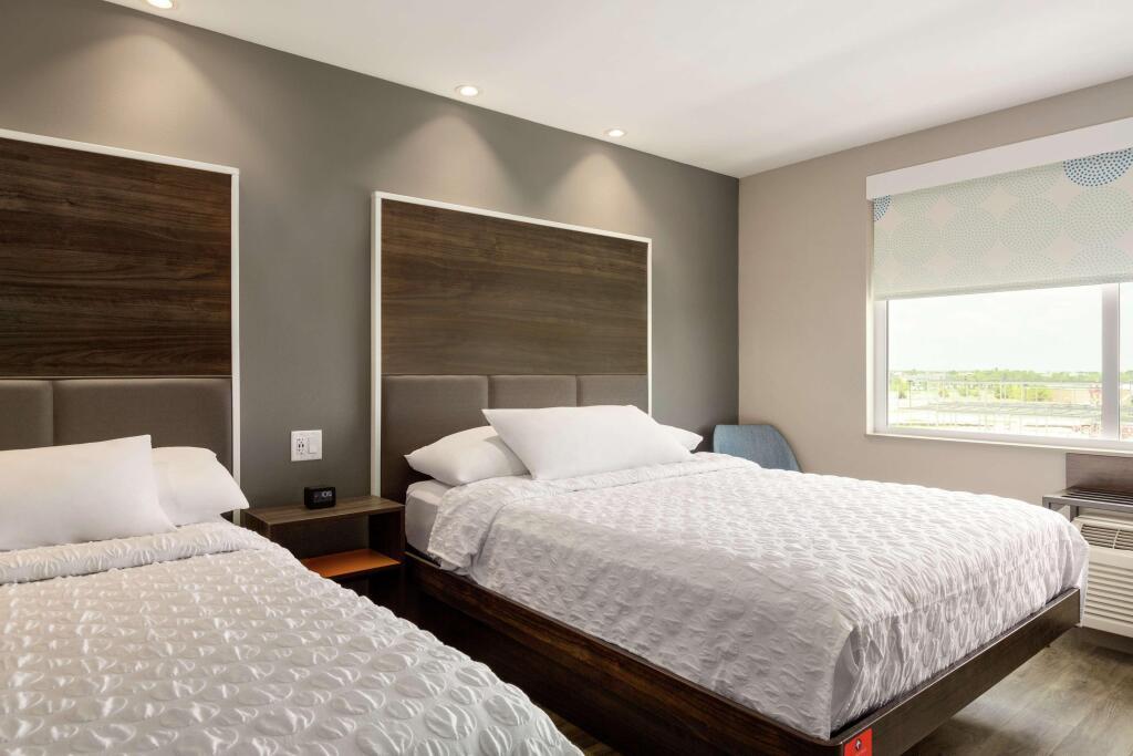 hotel image 12