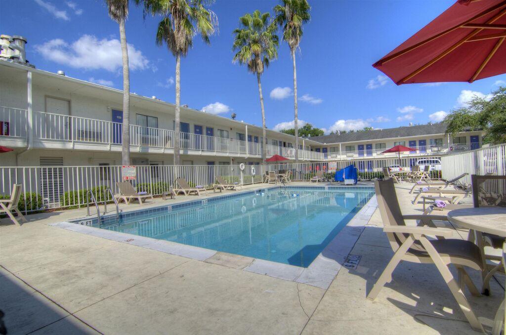 hotel image 8
