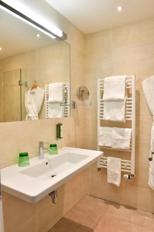 hotel image 48
