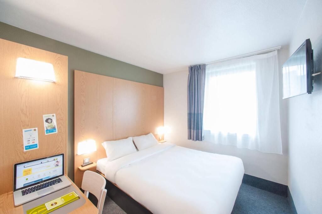 hotel image 16