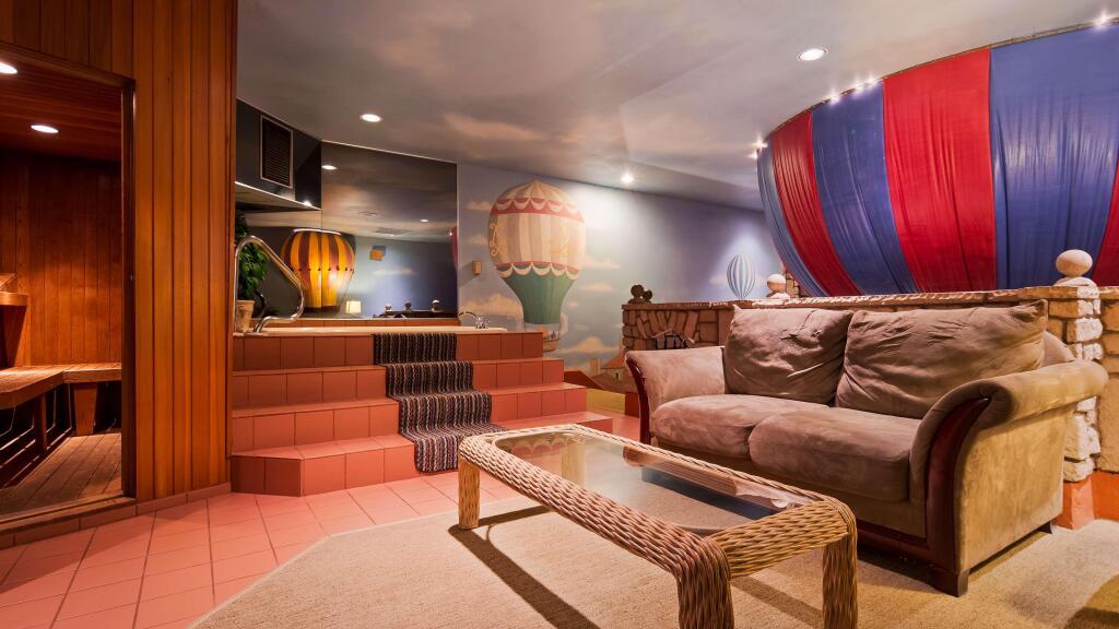 hotel image 9