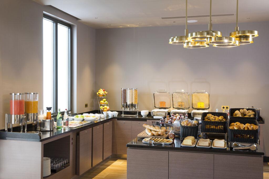 hotel image 11