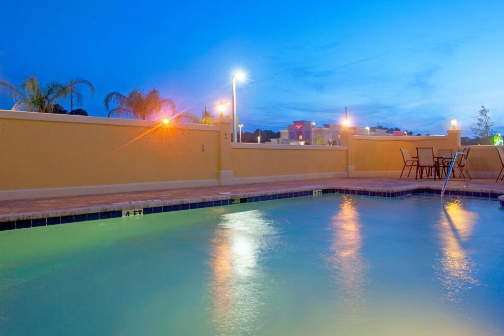 hotel image 10
