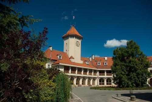 hotel image 8
