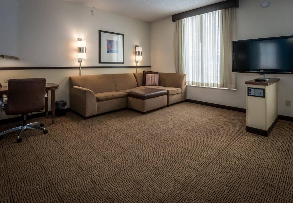 hotel image 16