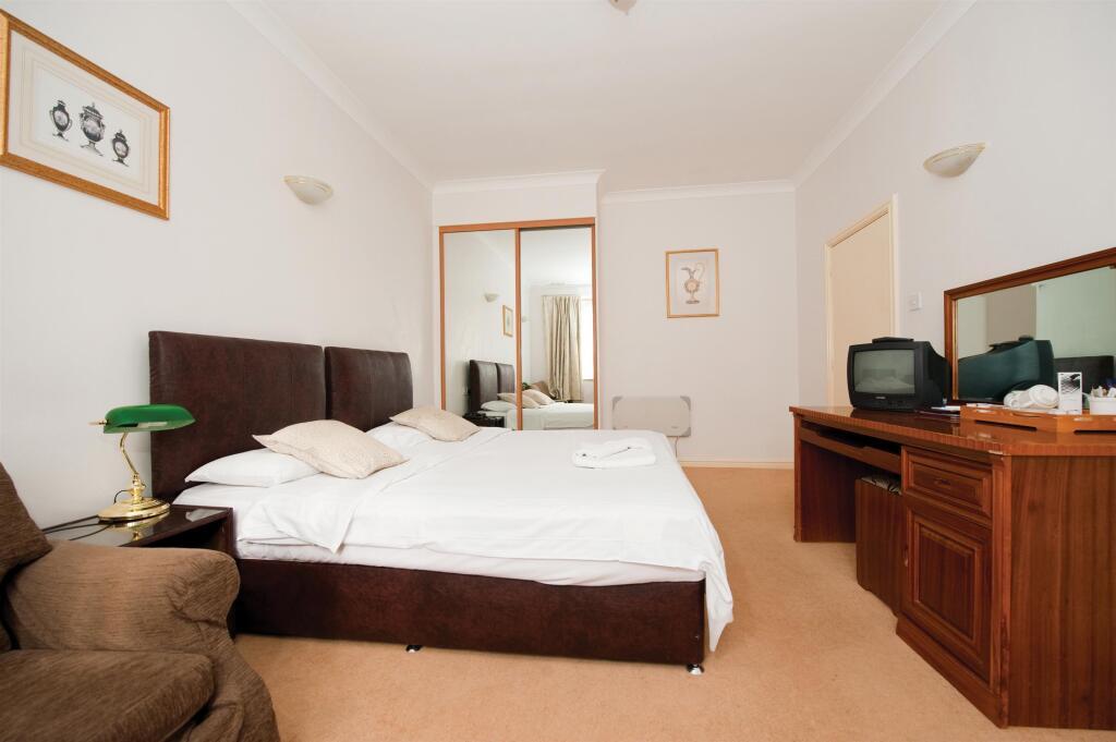hotel image 13