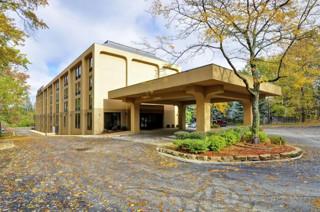 hotel image 8