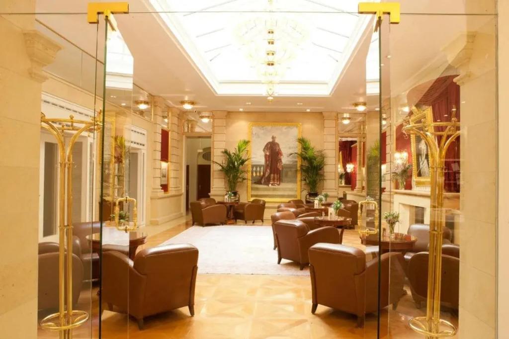 hotel image 11