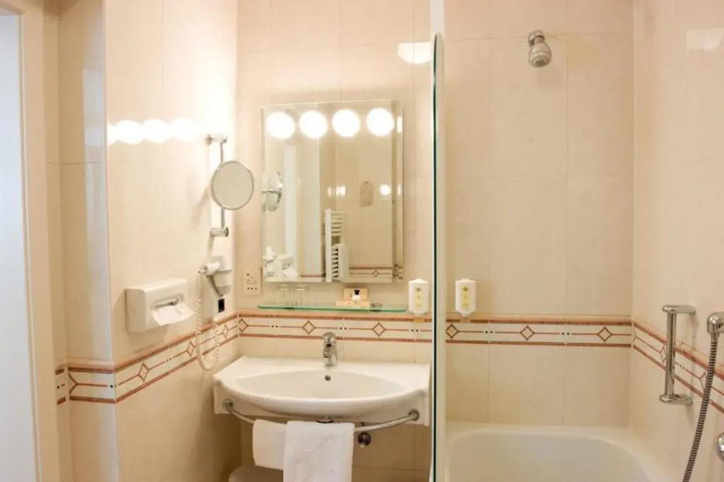 hotel image 17