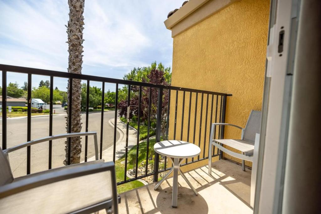 hotel image 16