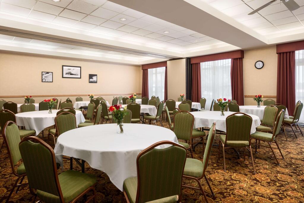 hotel image 10