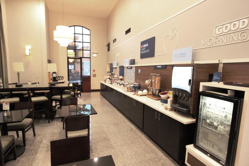 hotel image 8