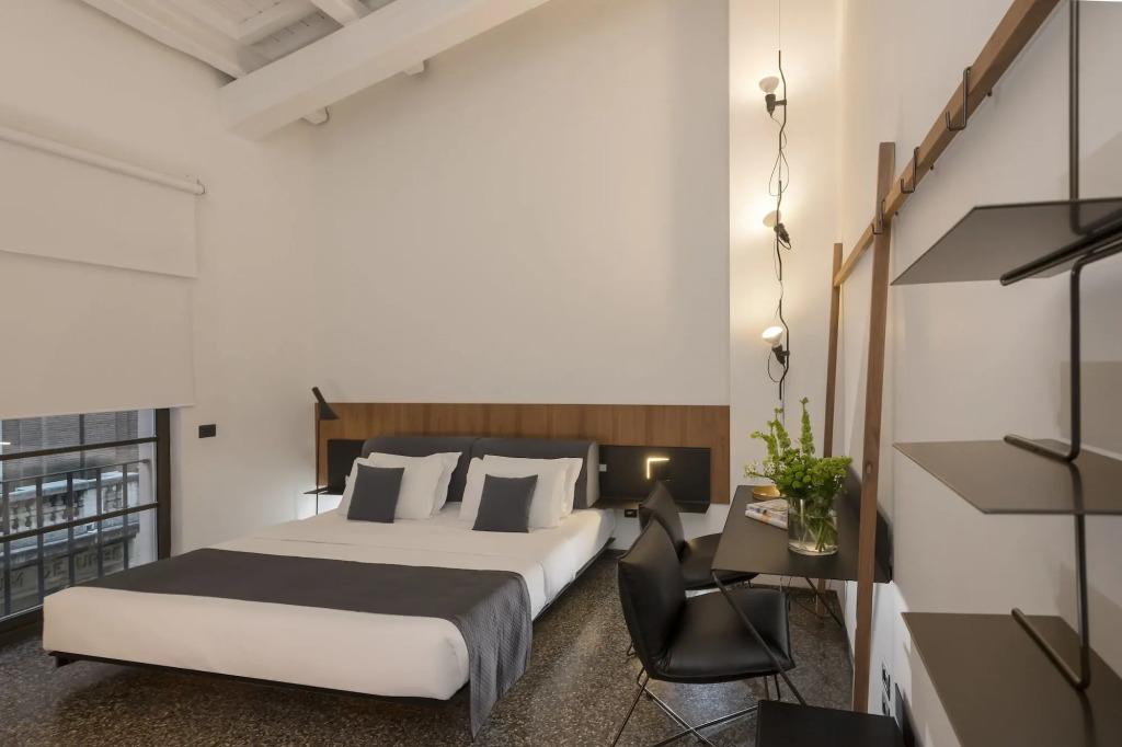hotel image 16