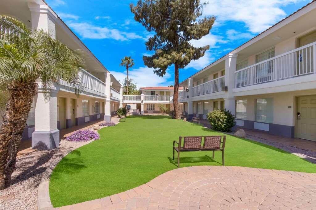 hotel image 10