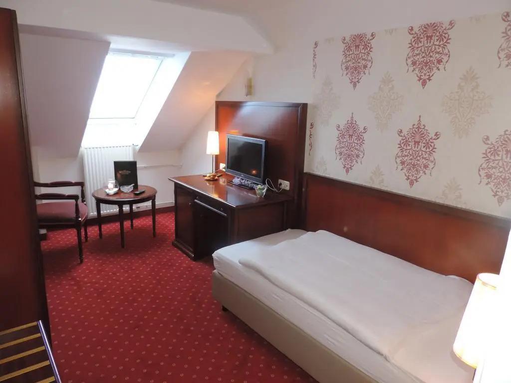 hotel image 9
