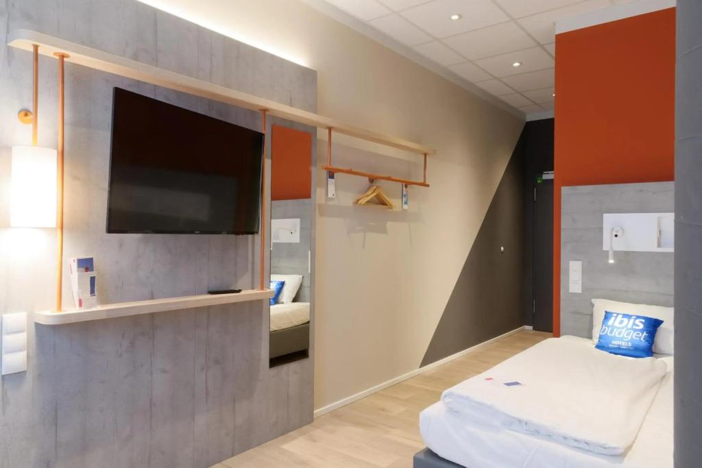 hotel image 13