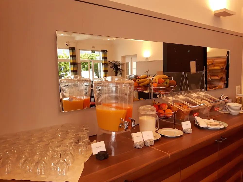 hotel image 9