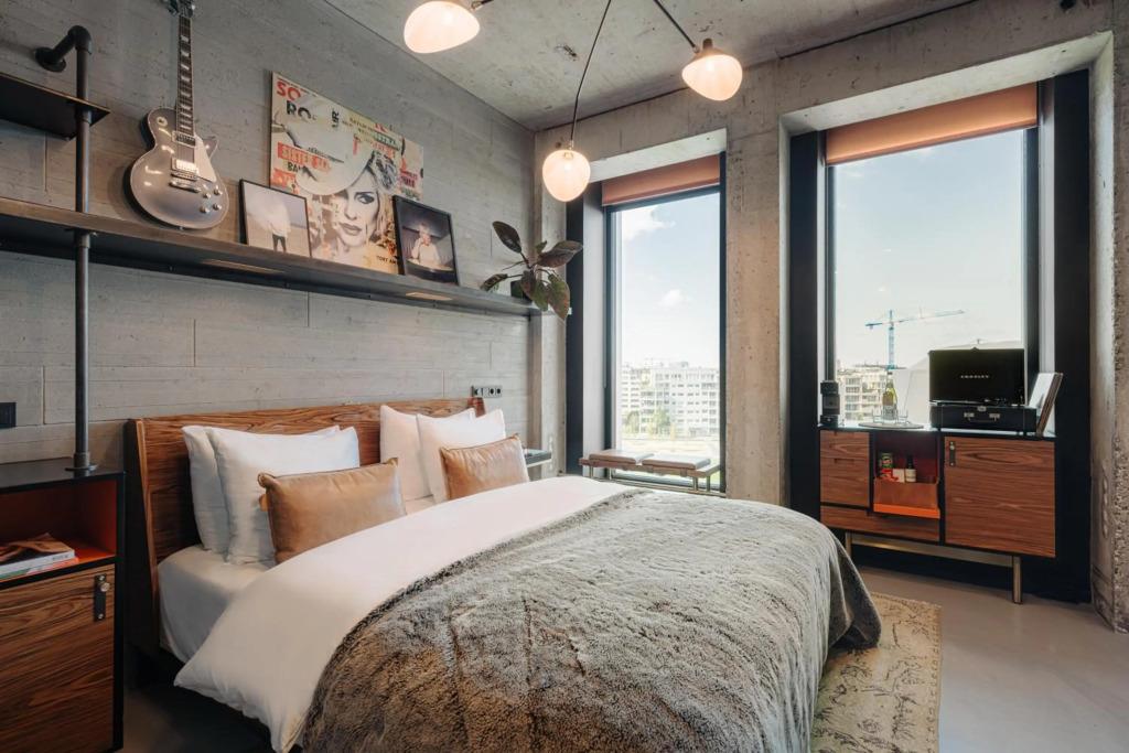 hotel image 10