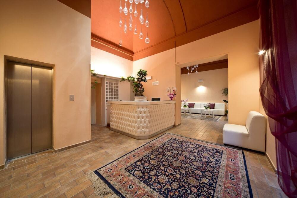 hotel image 10