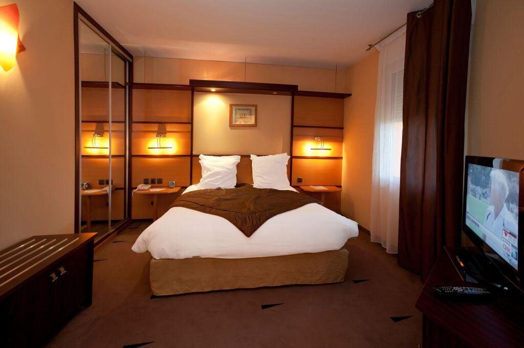 hotel image 12