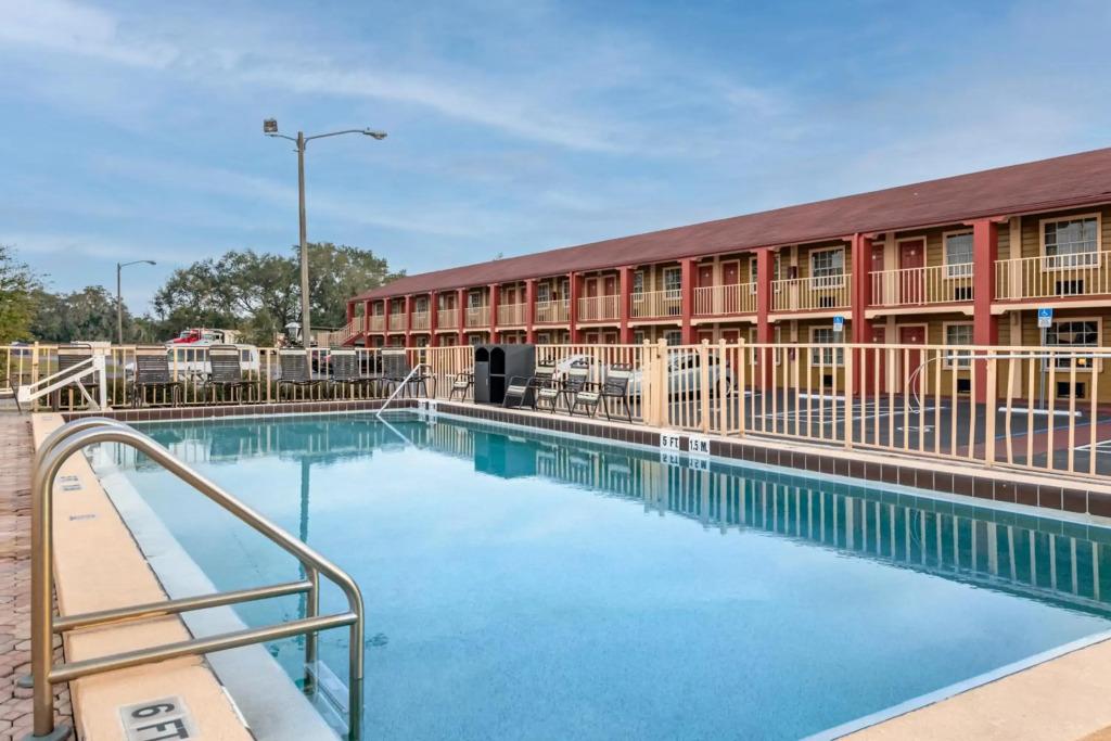 hotel image 705